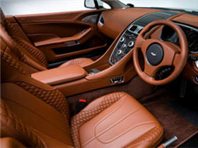 高級車シートへの革コーティング剤適用2